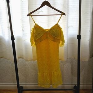 Yellow, ruffled mermaid dress